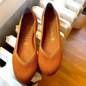 Rothy's Flats in Fawn. NWT